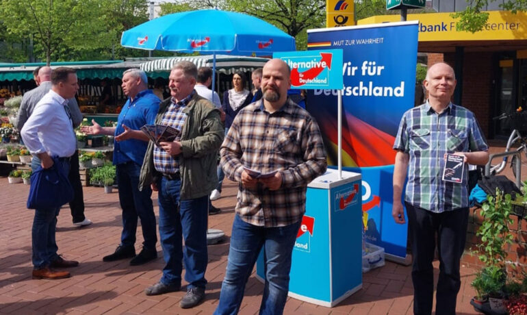 AfD-Stand-Lngh-4