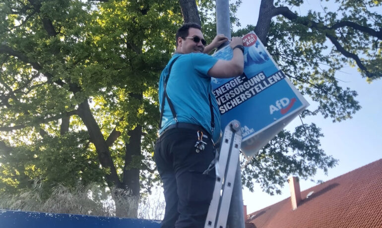 AfD-plakatieren-8